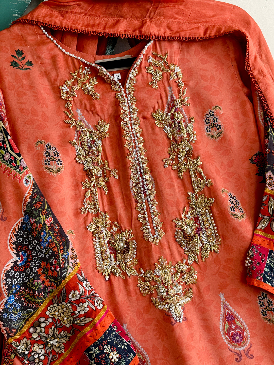 HANDWORK PURE CREPE SILK KAFTAN SET SFKF38