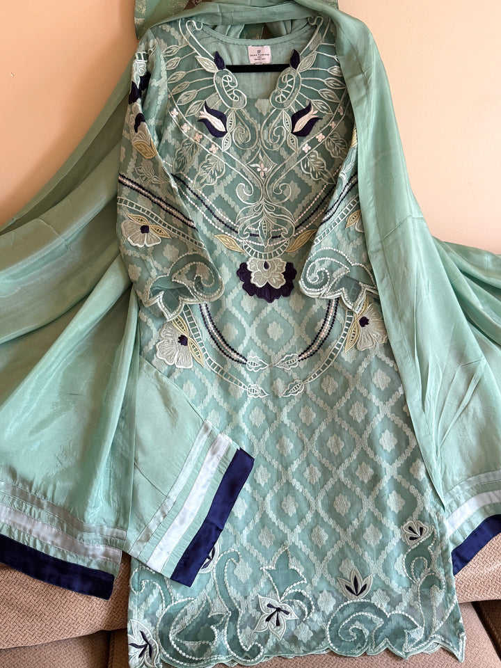EMBROIDERED CUTWORK APPLIQUE KHAADI JAQUARD SUIT FRSH72