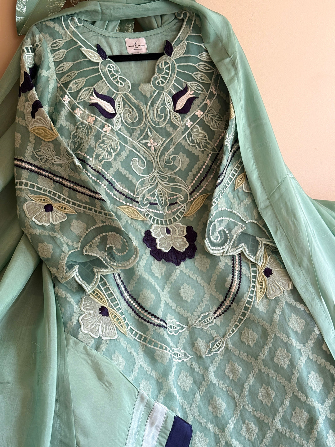 EMBROIDERED CUTWORK APPLIQUE KHAADI JAQUARD SUIT FRSH72