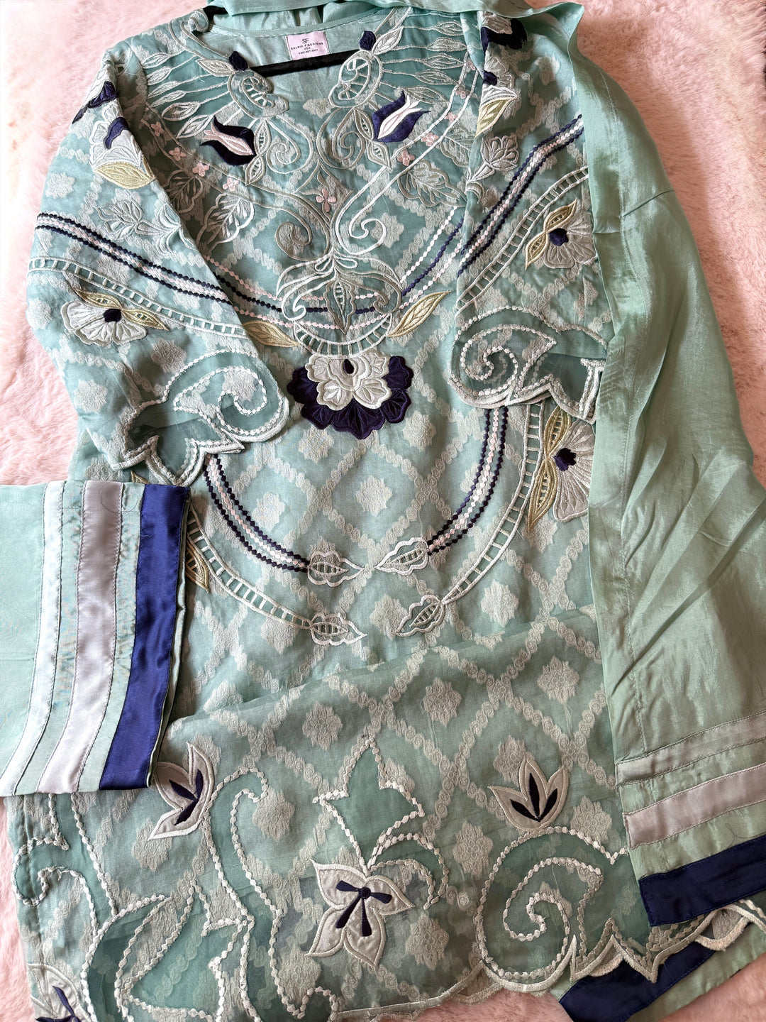 EMBROIDERED CUTWORK APPLIQUE KHAADI JAQUARD SUIT FRSH72