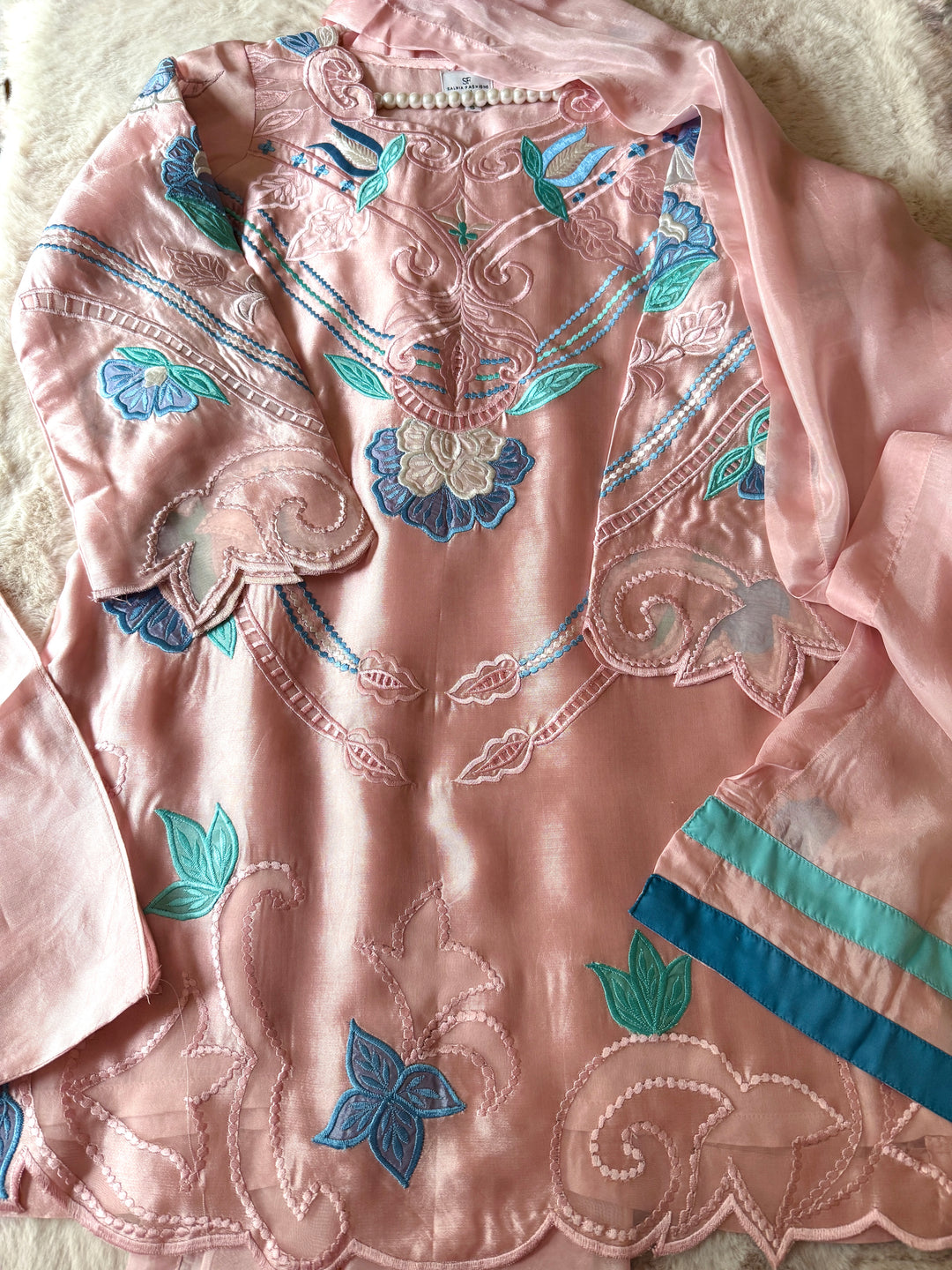 EMBROIDERED CUTWORK APPLIQUE SHEESHA SILK BOX PLEATED SUIT FRSH71