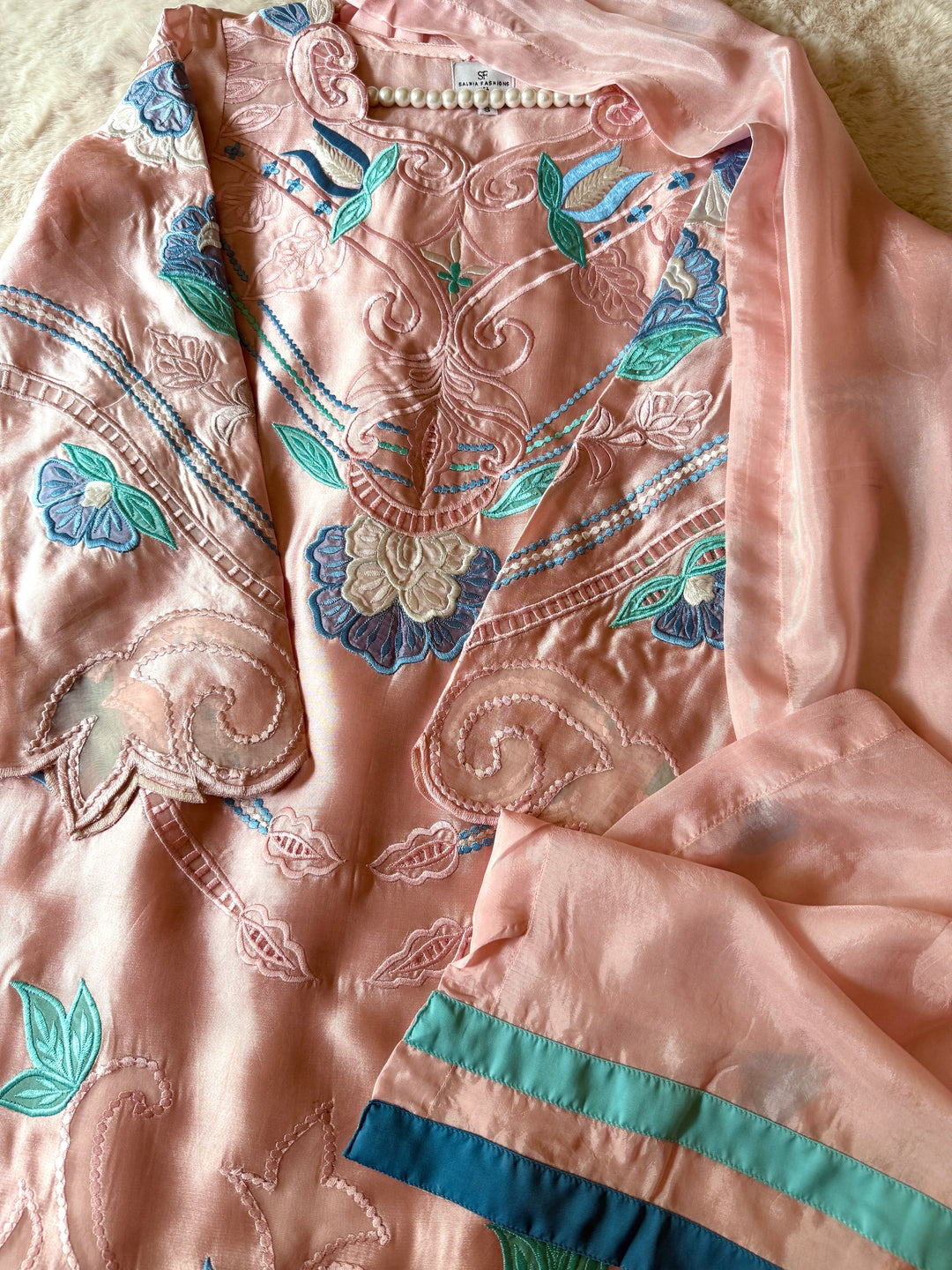 EMBROIDERED CUTWORK APPLIQUE SHEESHA SILK BOX PLEATED SUIT FRSH71