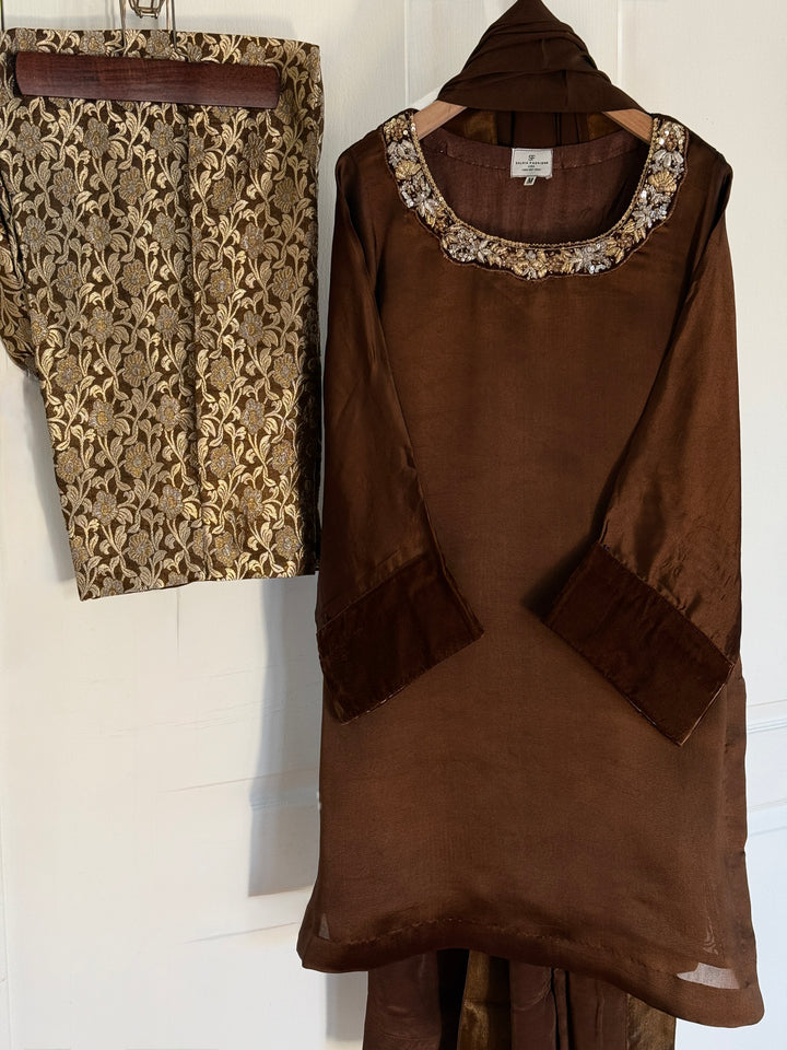 HANDWORK SHEESHA SILK PARTYWEAR SUIT CSPW04