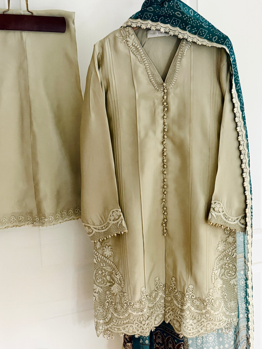 FAIZA SAQLAIN LUXE SILK EIDT RIMAAS