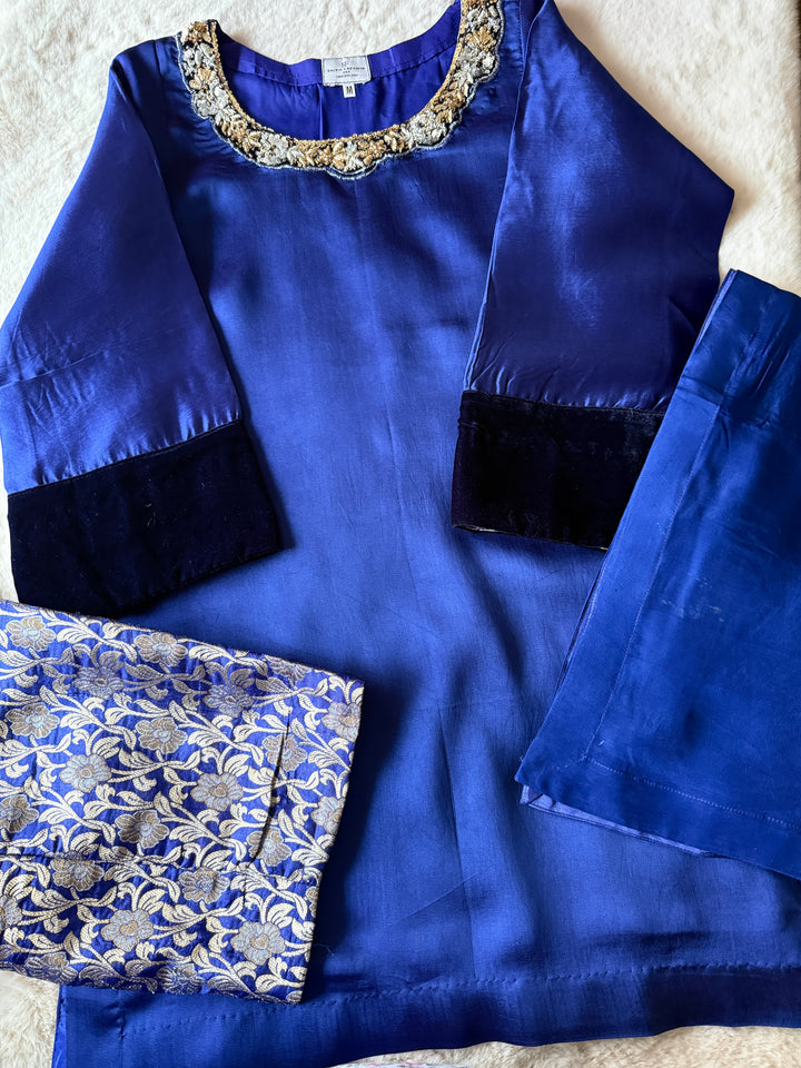 HANDWORK SHEESHA SILK PARTYWEAR SUIT CSPW02