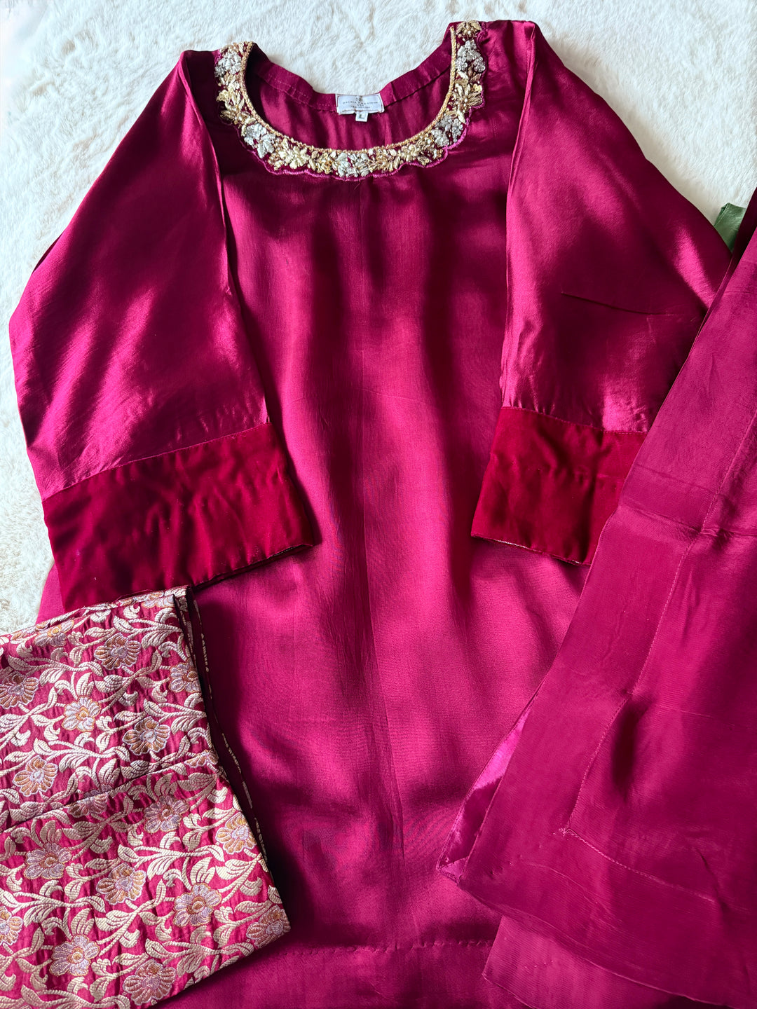 HANDWORK SHEESHA SILK PARTYWEAR SUIT CSPW01