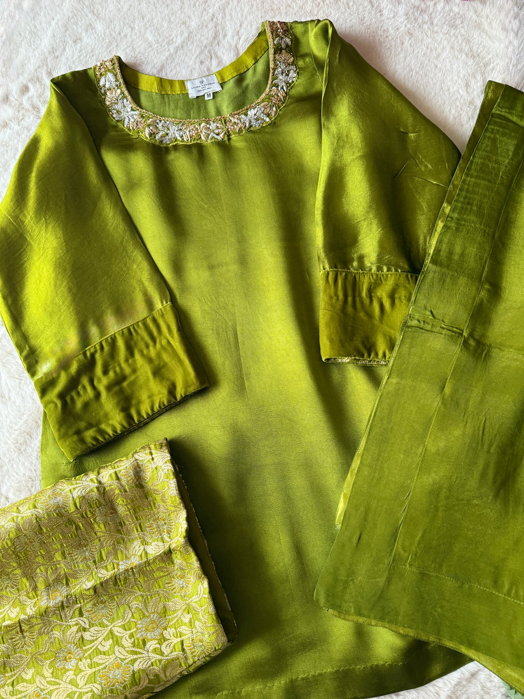 HANDWORK SHEESHA SILK PARTYWEAR SUIT CSPW06