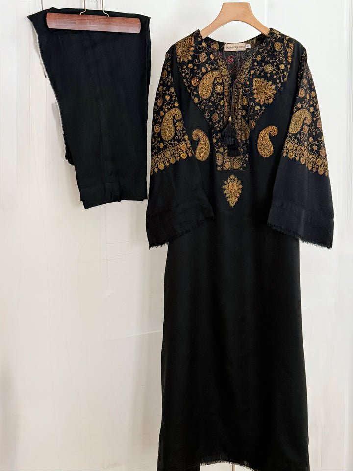 AARI EMBROIDERED PASHMINA KAFTAN SFP05