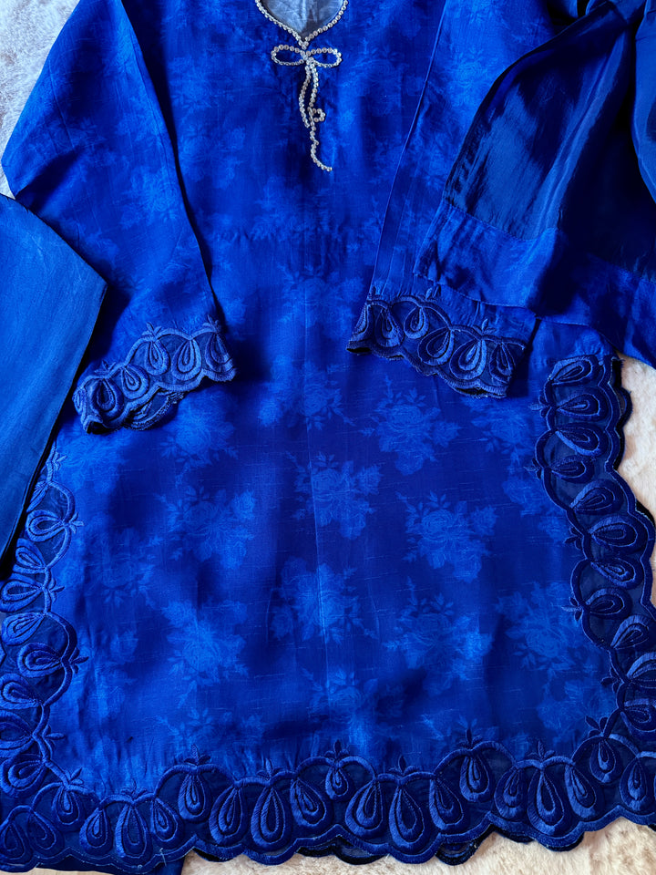 RAW SILK BOW FARSHI SHALWAR FRSH06