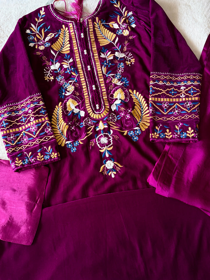 APPLIQUE EMBROIDERED VELVET KAFTAN SFKF04