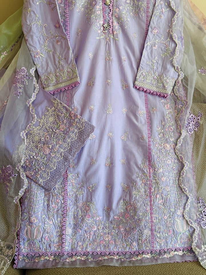 FAIZA SAQLAIN LUXURY LAWN COLLECTION AYA SUELA
