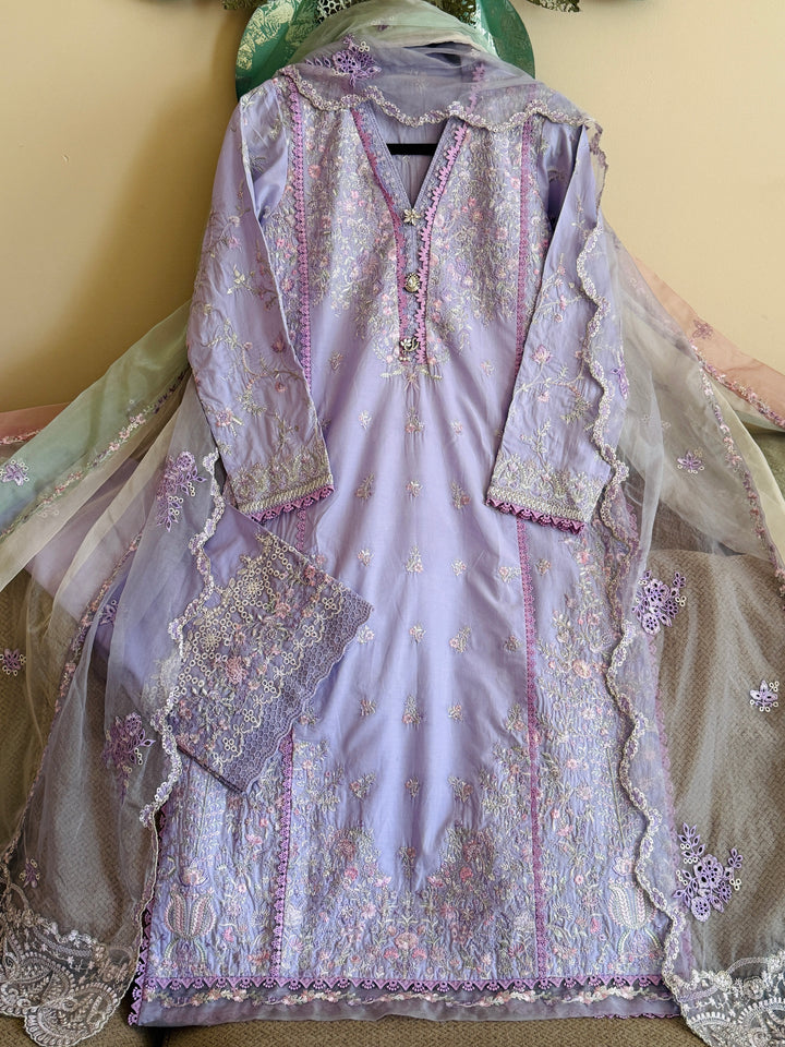 FAIZA SAQLAIN LUXURY LAWN COLLECTION AYA SUELA