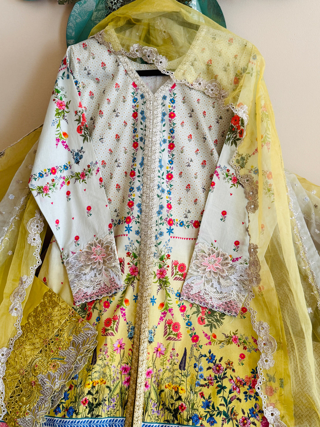 FAIZA SAQLAIN LUXURY LAWN COLLECTION AYA ARTA