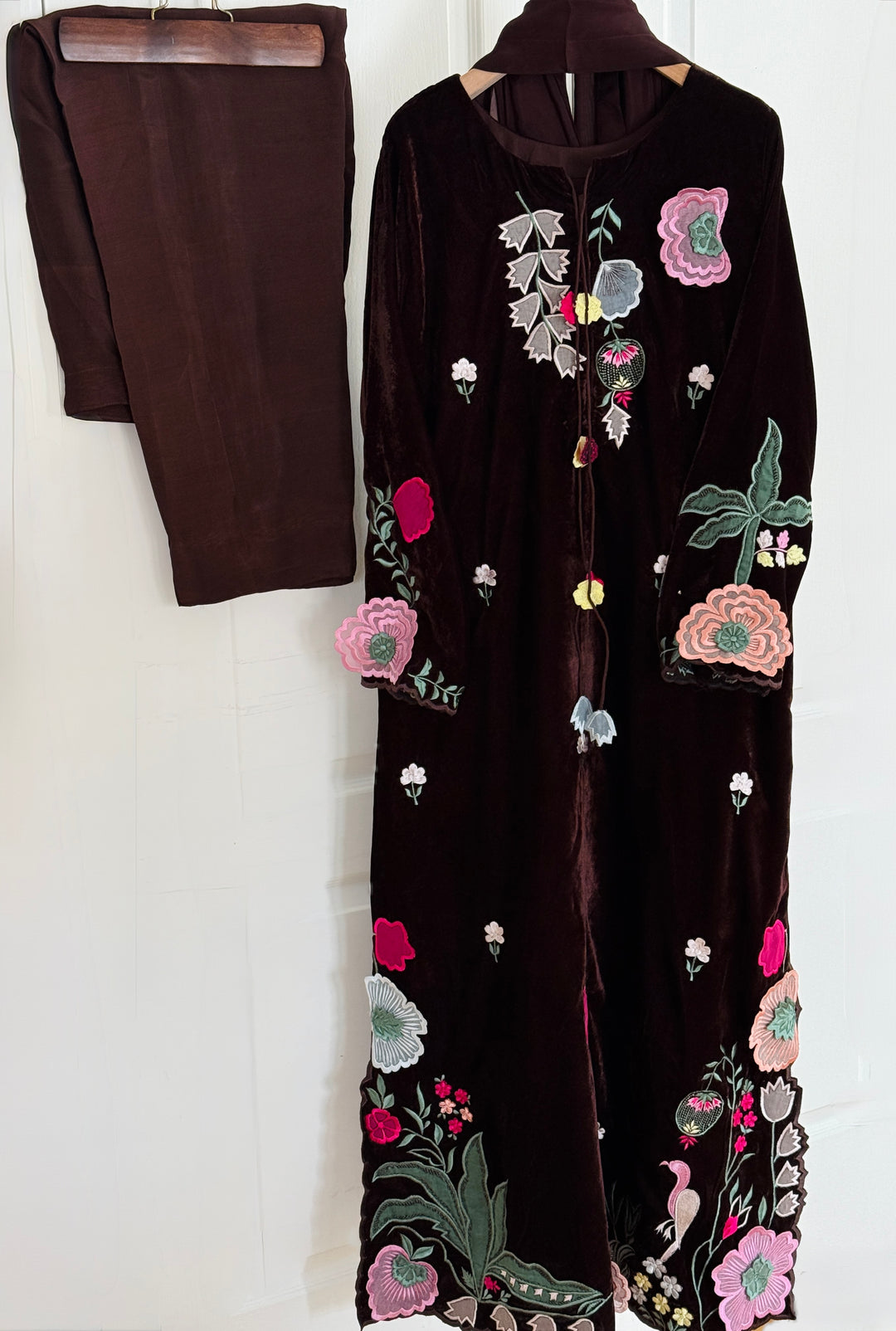 APPLIQUE EMBROIDERED VELVET KAFTAN SFKF01