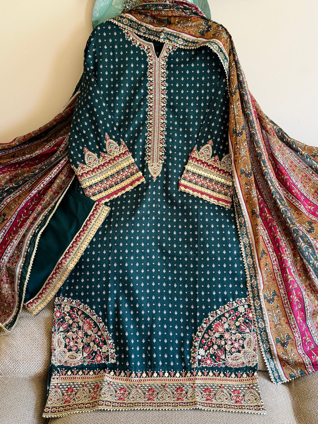 EMBROIDERED CASUAL WEAR LAWN 3-PC SUITS CWSF42