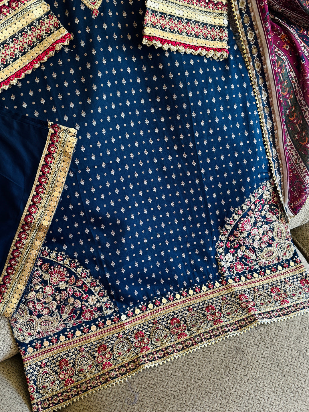 EMBROIDERED CASUAL WEAR LAWN 3-PC SUITS CWSF41