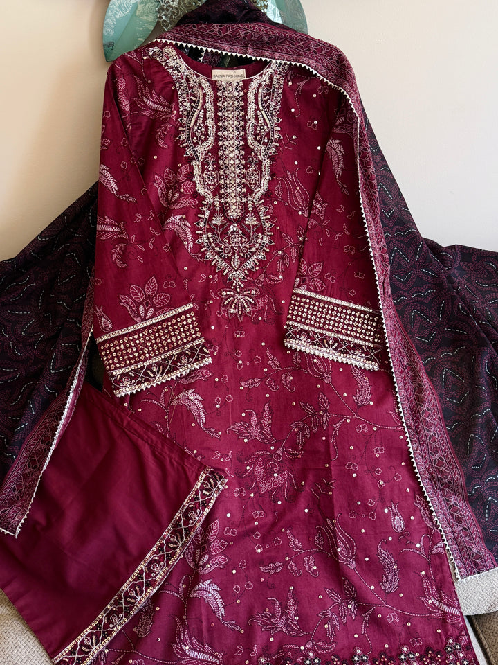 EMBROIDERED CASUAL WEAR LAWN 3-PC SUITS CWSF40