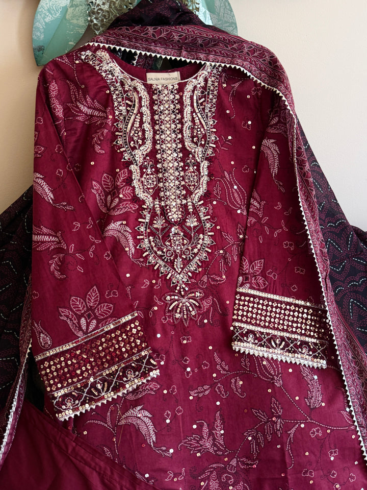 EMBROIDERED CASUAL WEAR LAWN 3-PC SUITS CWSF40