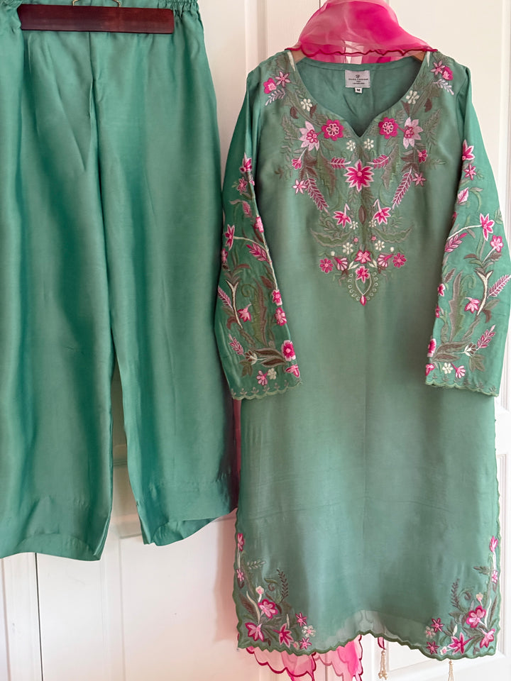 MULTI COLOR EMBROIDERED CUTWORK SHEESHA SILK SUIT ARSF10