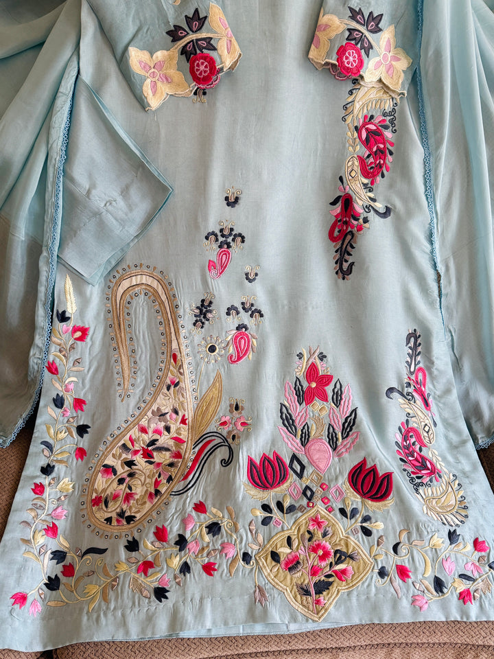 APPLIQUE EMBROIDERED SILK KAFTAN SFKF43