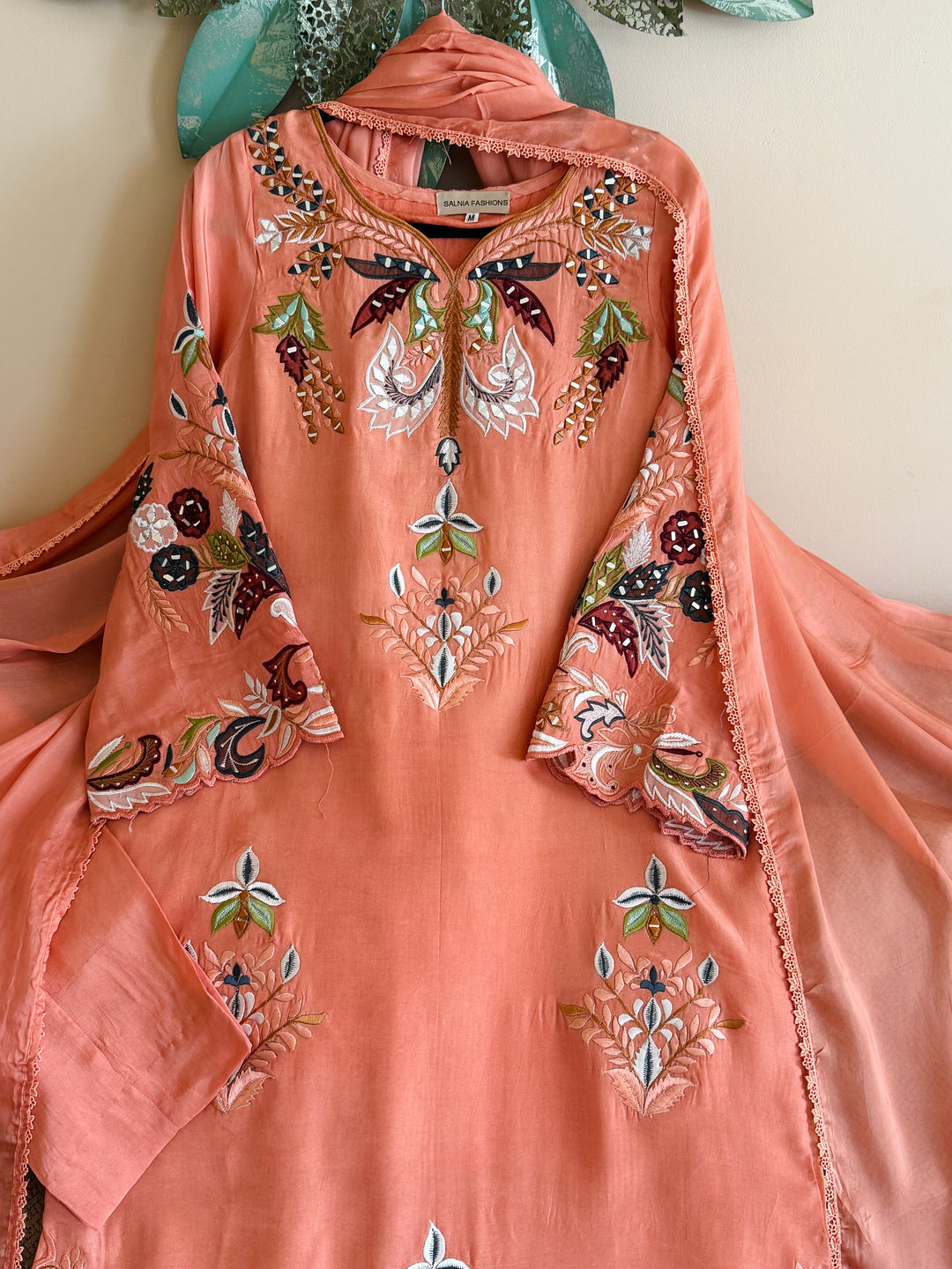 APPLIQUE EMBROIDERED SILK KAFTAN SFKF44