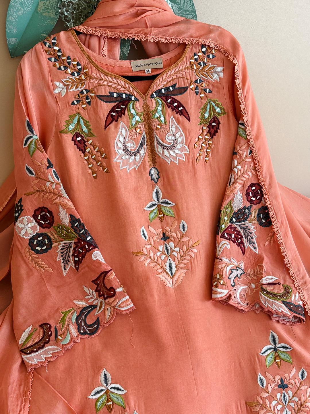APPLIQUE EMBROIDERED SILK KAFTAN SFKF44