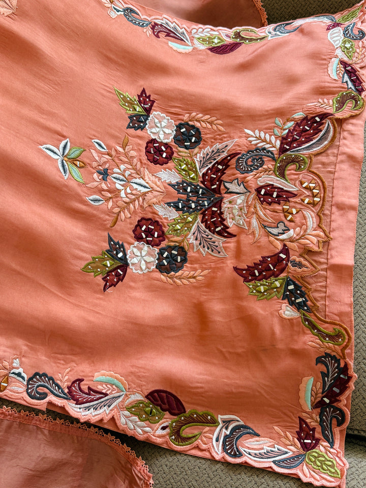 APPLIQUE EMBROIDERED SILK KAFTAN SFKF44