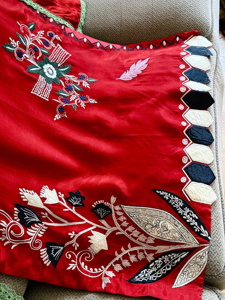 APPLIQUE EMBROIDERED SILK KAFTAN SFKF45