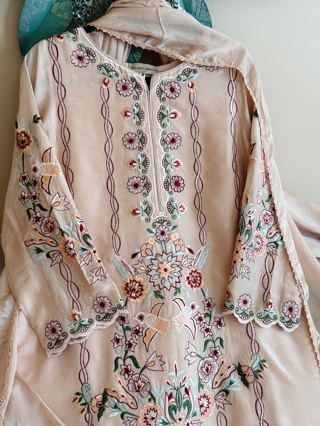 APPLIQUE EMBROIDERED SILK KAFTAN SFKF46