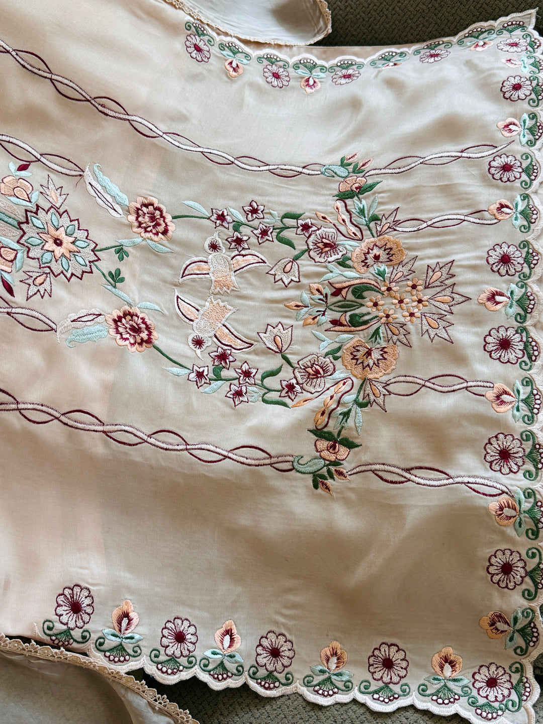 APPLIQUE EMBROIDERED SILK KAFTAN SFKF46