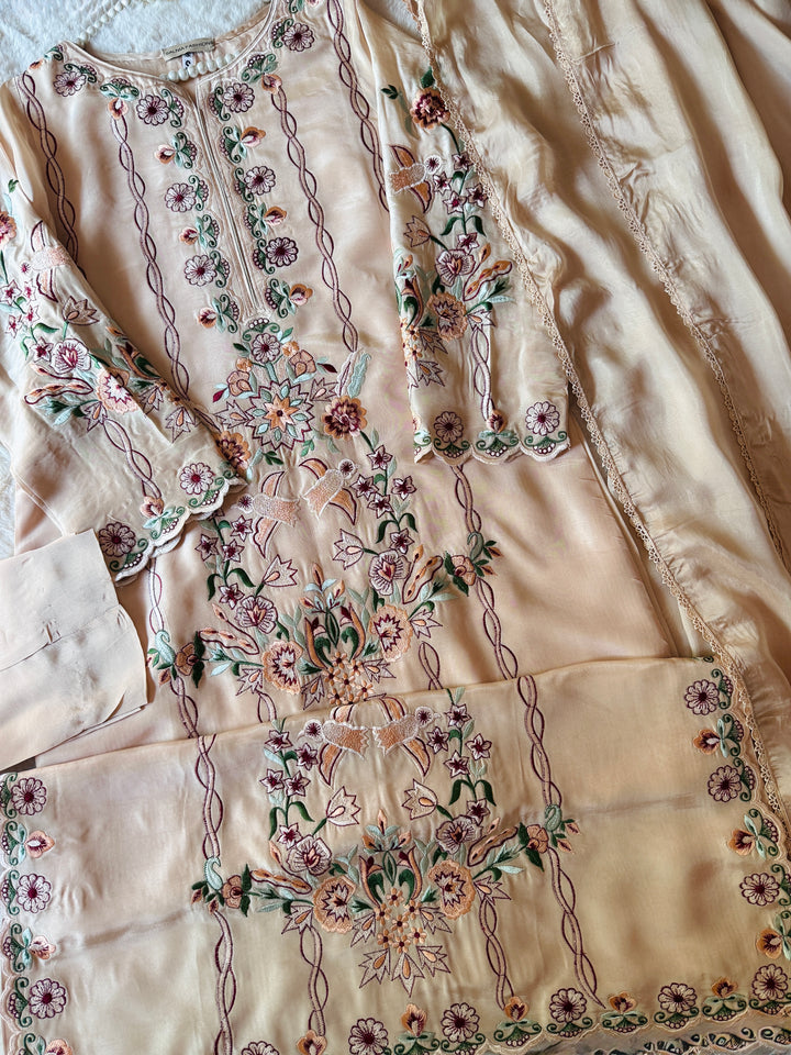 APPLIQUE EMBROIDERED SILK KAFTAN SFKF46