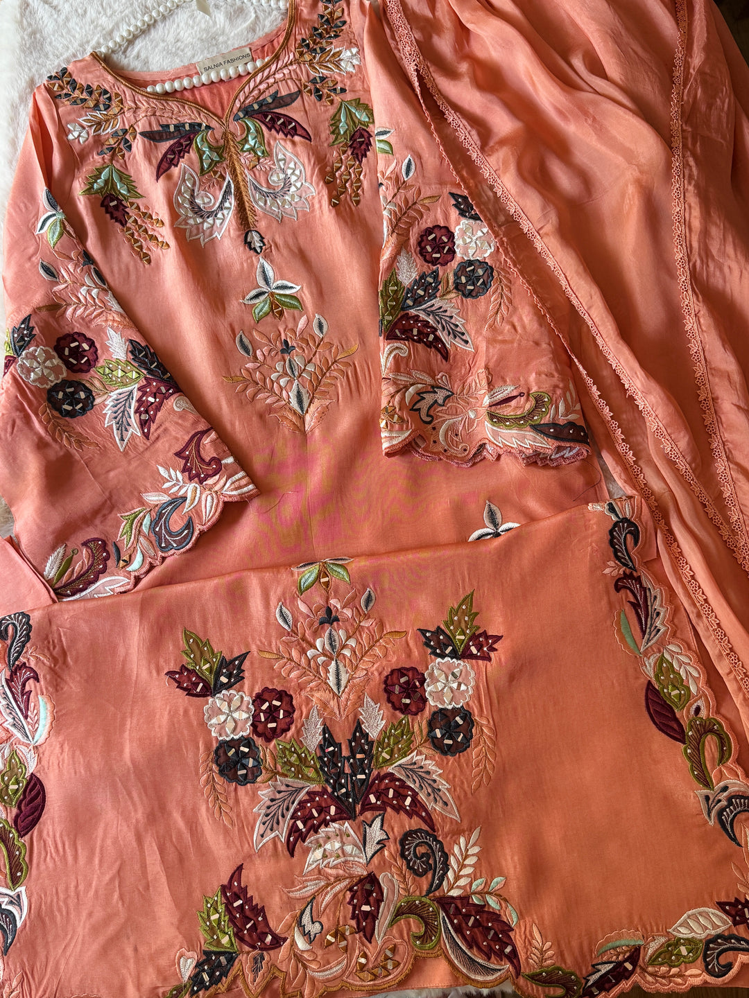 APPLIQUE EMBROIDERED SILK KAFTAN SFKF44