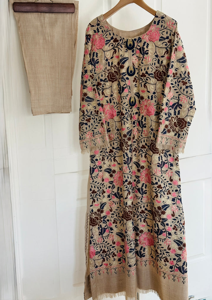 AARI EMBROIDERED PASHMINA KAFTAN SFP11