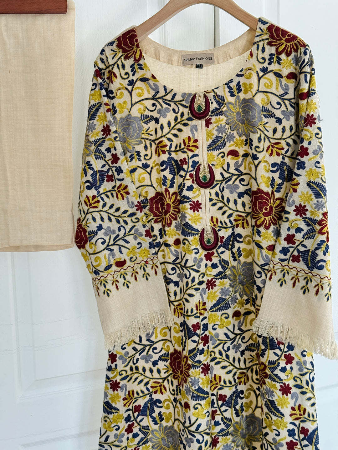 AARI EMBROIDERED PASHMINA KAFTAN SFP12