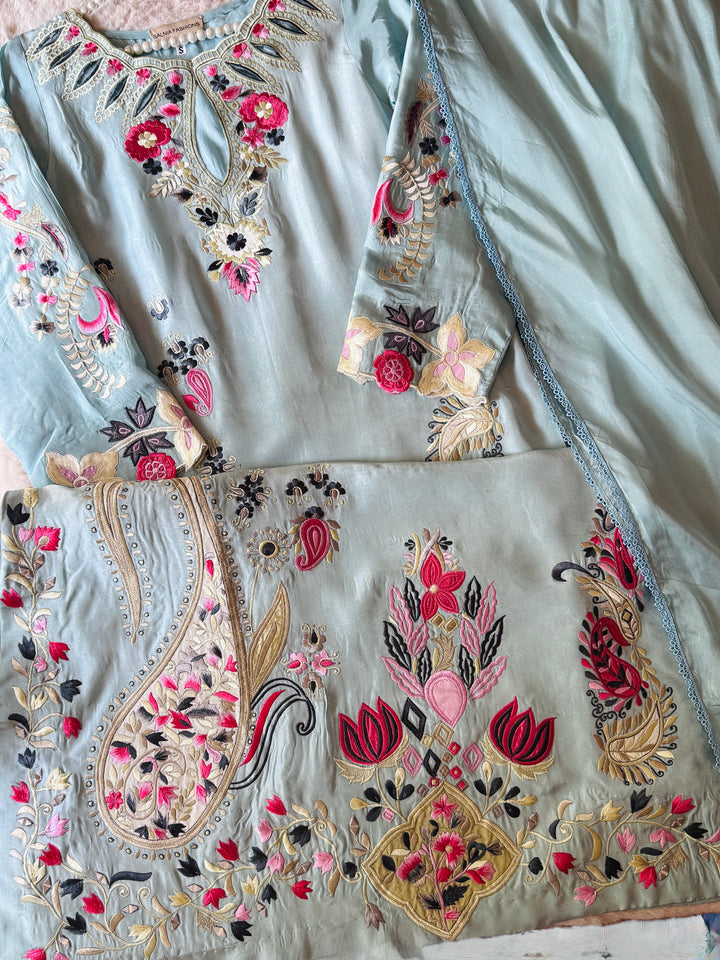 APPLIQUE EMBROIDERED SILK KAFTAN SFKF43