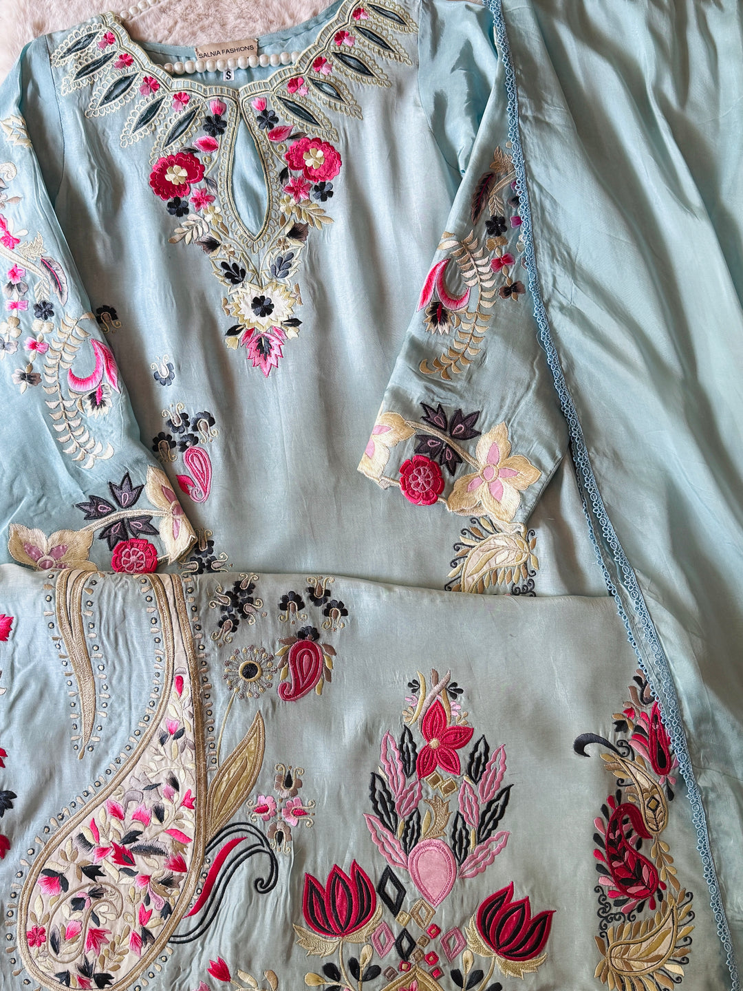 APPLIQUE EMBROIDERED SILK KAFTAN SFKF43