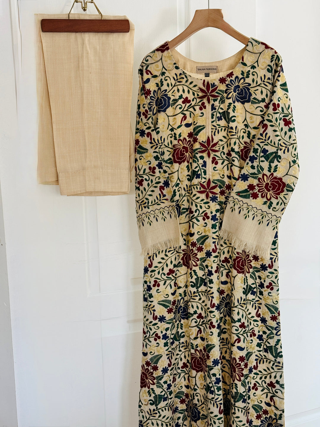 AARI EMBROIDERED PASHMINA KAFTAN SFP13