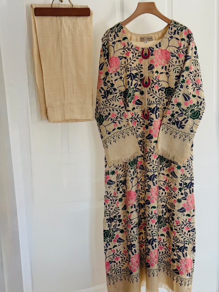 AARI EMBROIDERED PASHMINA KAFTAN SFP17