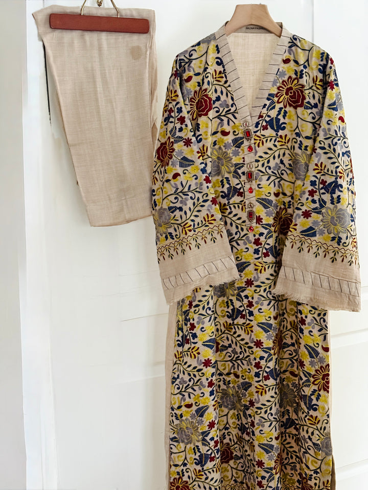 AARI EMBROIDERED PASHMINA KAFTAN SFP19