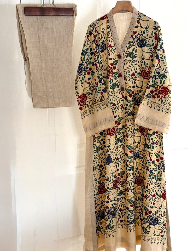 AARI EMBROIDERED PASHMINA KAFTAN SFP21