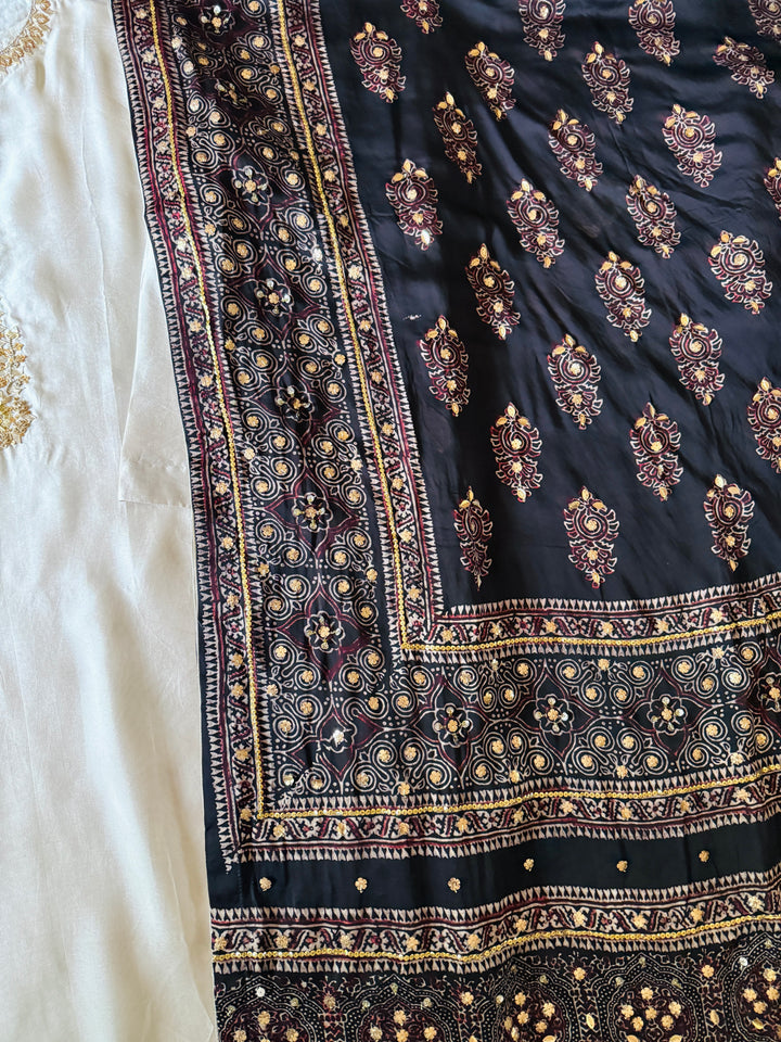 PURE SILK AJRAK SUIT AJSF02