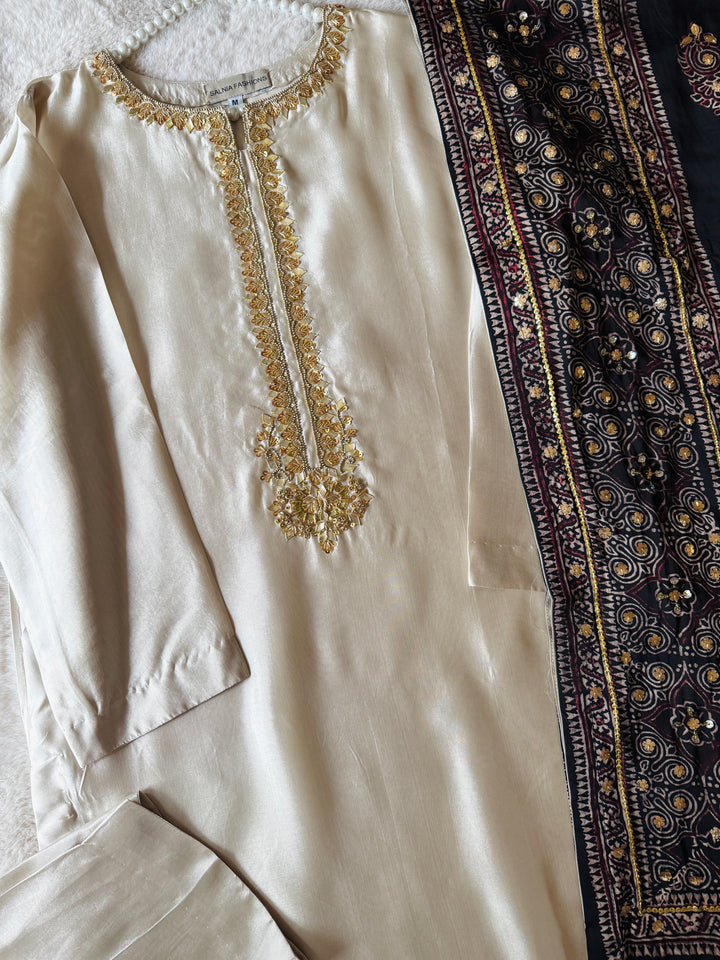 PURE SILK AJRAK SUIT AJSF02