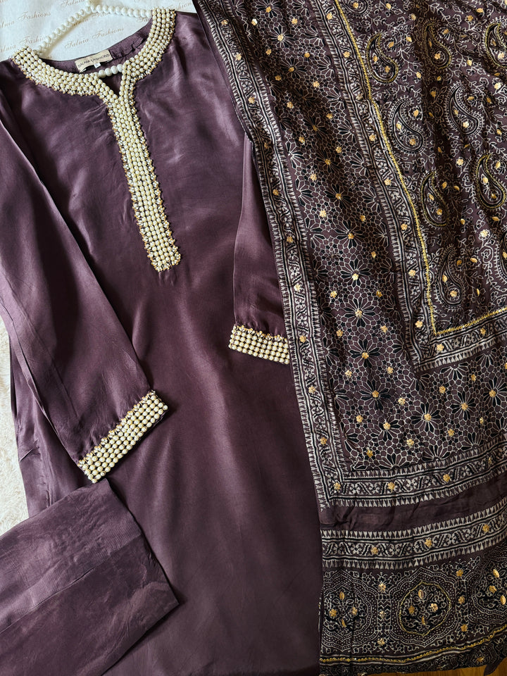 PURE SILK AJRAK SUIT AJSF04