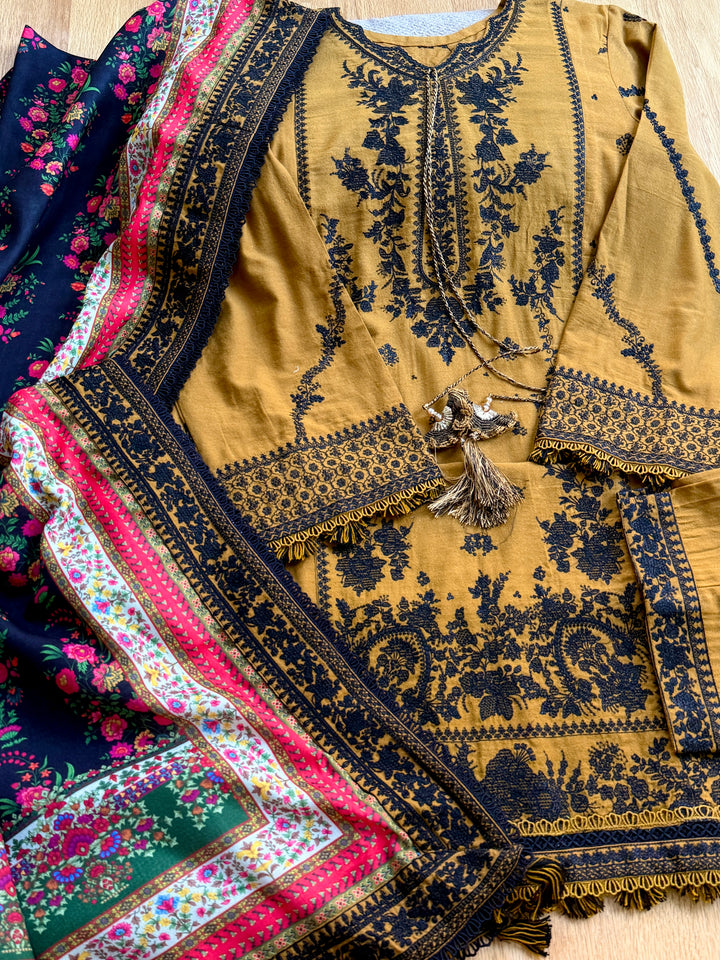 HUSSAIN REHAR WINTER COLLECTION SAAGE HRSF08