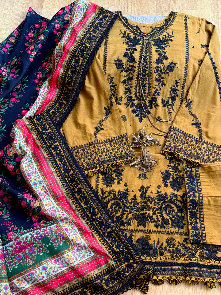 HUSSAIN REHAR WINTER COLLECTION SAAGE HRSF08