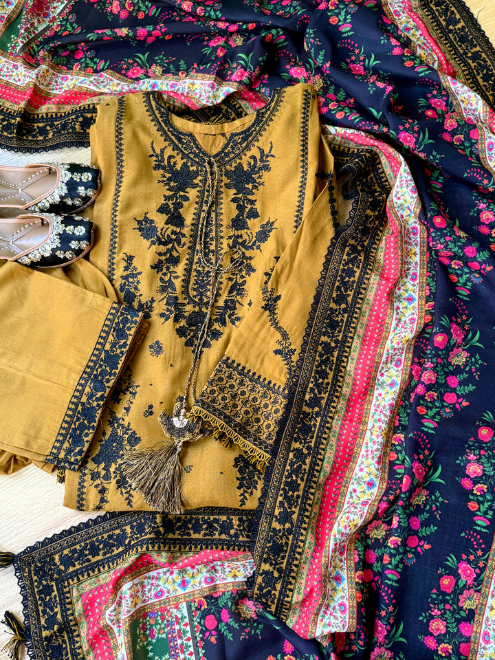 HUSSAIN REHAR WINTER COLLECTION SAAGE HRSF08