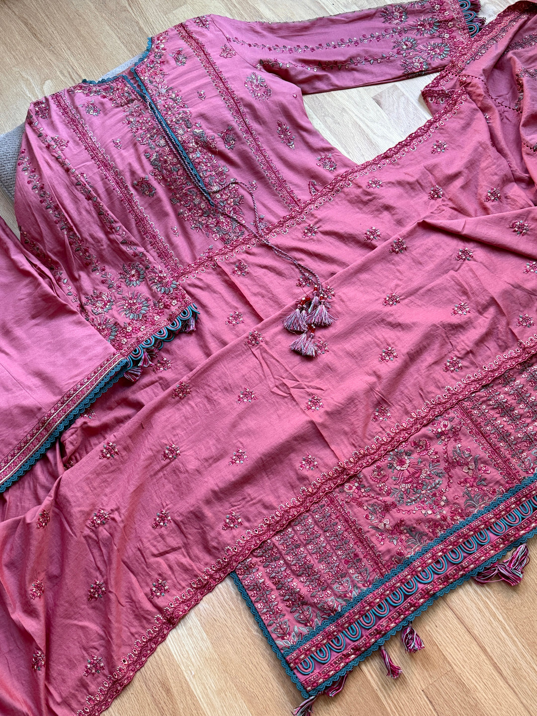 HUSSAIN REHAR WINTER COLLECTION TULLE HRSF03