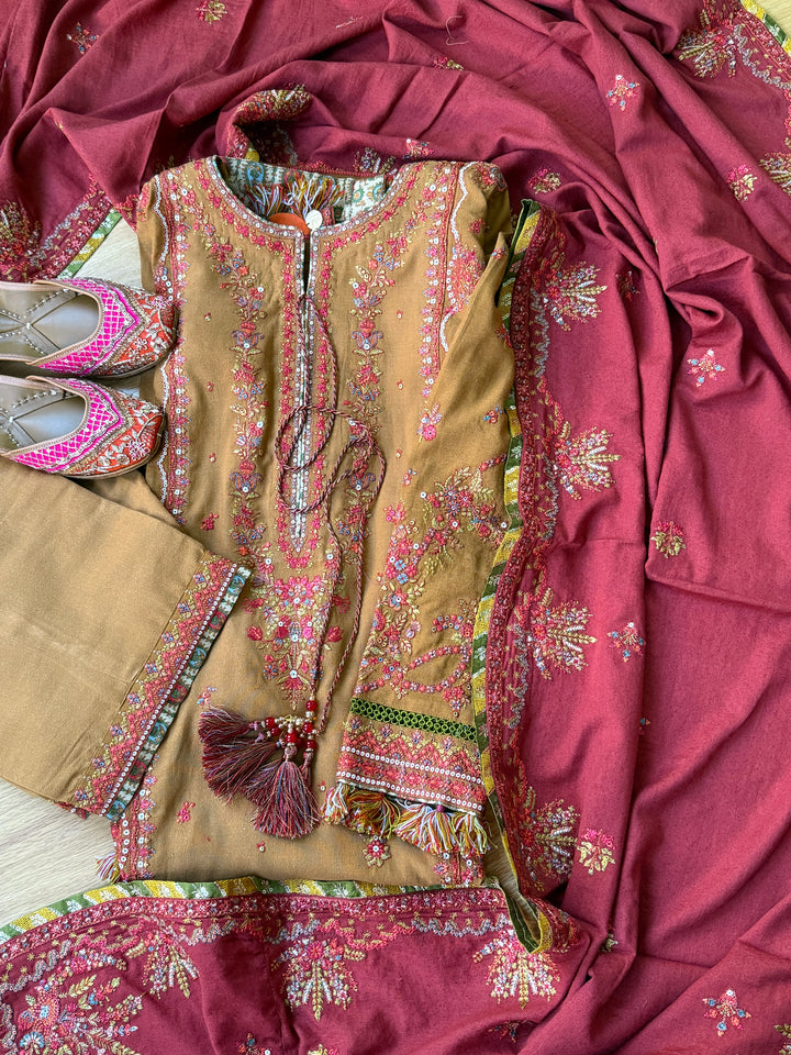 HUSSAIN REHAR WINTER COLLECTION TAWN HRSF05