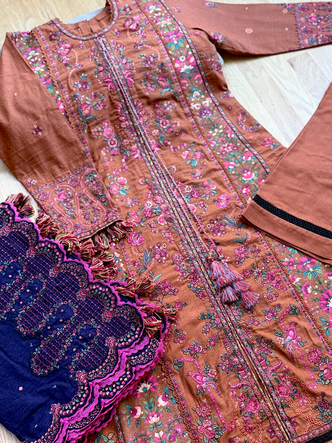 HUSSAIN REHAR WINTER COLLECTION KAMAL HRSF01