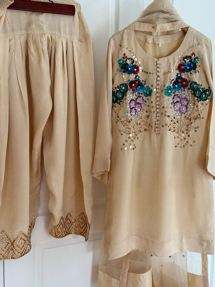 MUSE INSPIRED SILK FARSHI SHALWAR FRSH10
